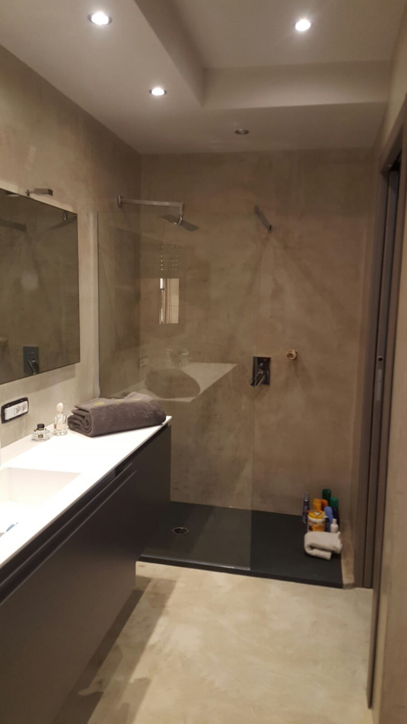 CEMENTO MADRE / Bagno