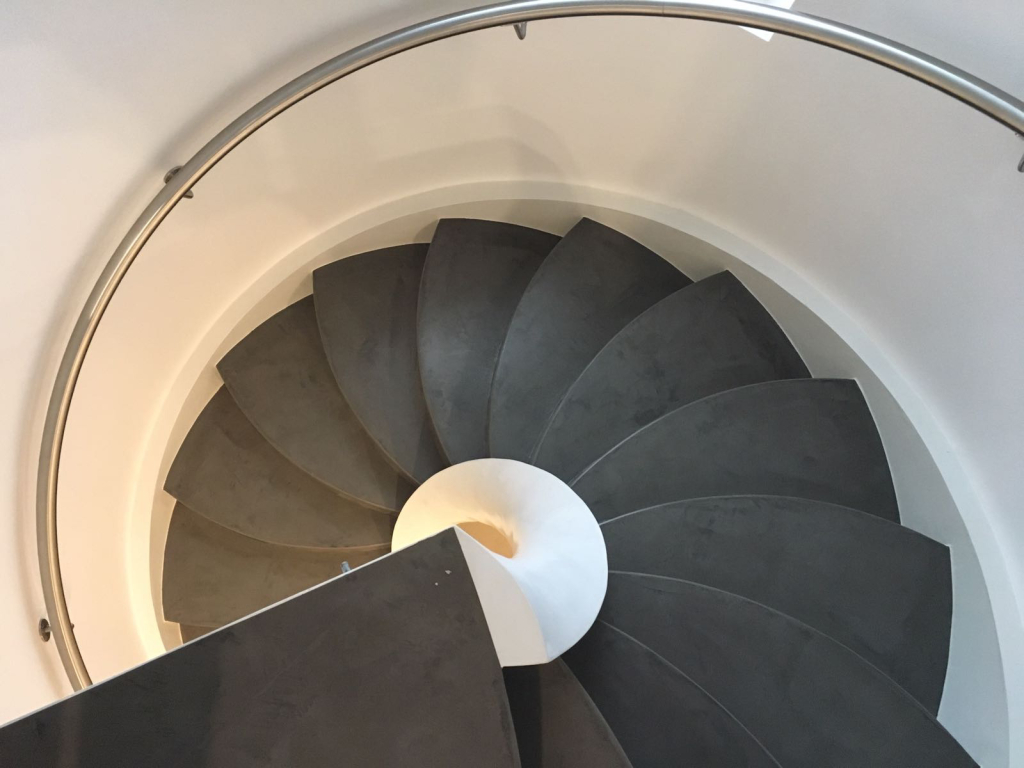 CEMENTO MADRE / Scala