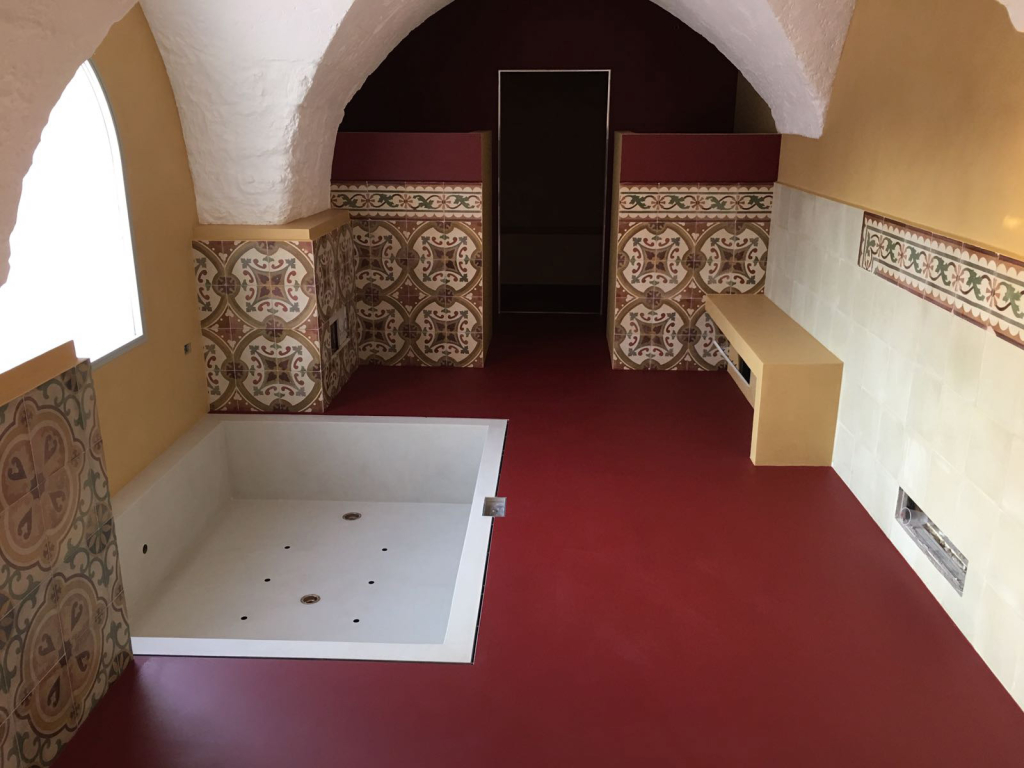 MONOCROMO / Pavimento