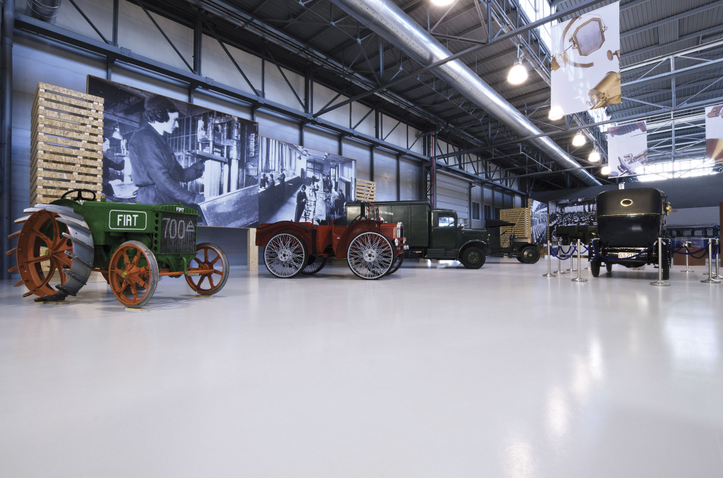 MONOCROMO / Pavimento