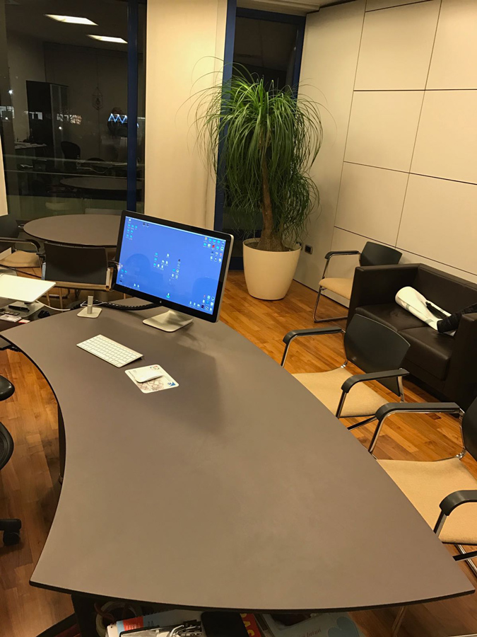 SPATOLATO / Tavolo ufficio