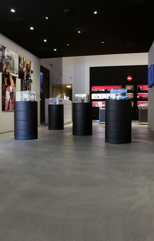 MONOCROMO / Pavimento